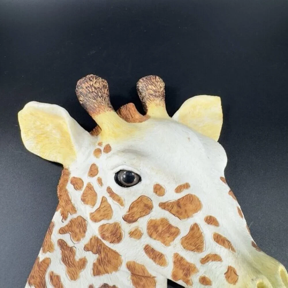 2003 Giraffe Head Wall Mount Mask by Home Interiors Resin Figural Wall‎ Hanging